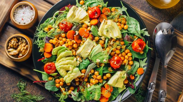 Avocado And Chickpea Salad